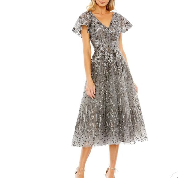 Mac Duggal Embellished Butterfly Fit & Flare Tea-Length Dress Gunmetal Sz 8 - Picture 1 of 13